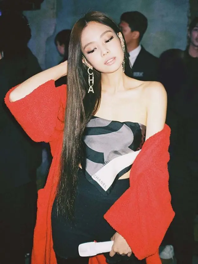 Gaya Fashion Manggung ala BLACKPINK, Simple dan Elegan