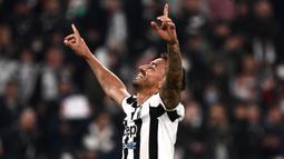 Danilo. Bek kanan Brasil berusia 31 tahun ini dilepas Manchester City ke Juventus pada awal musim 2019/2020 dengan nilai transfer 37 juta euro atau kini setara Rp566 miliar. Danilo sendiri didatangkan Manchester City pada awal musim 2017/2018 dari Real Madrid dengan nilai transfer 30 juta euro atau kini setara Rp459 miliar. (AFP/Marco Bertorello)