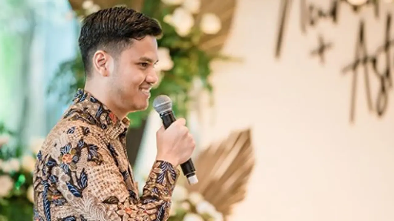 Asta RAN Tunangan, Wajah Calon Istri Jadi Perhatian - ShowBiz Liputan6.com