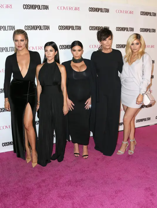Anak-anak Kris Jenner pun berinisiatif untuk membuatkan pesta mewah bagi ibunya. (AFP/Bintang.com)