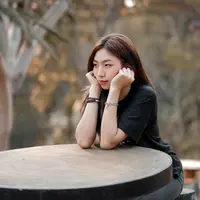 ilustrasi perempuan/Photo by Noppadon Manadee on Unsplash