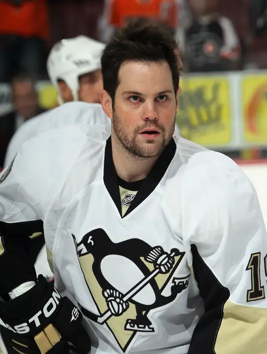 Putusan menyatakan pasangan ini memiliki perjanjian pra nikah dan Mike Comrie menyerahkan hak rumah mereka ke dalam pertukaran sebesar $2.400.000 yang dibayar oleh Hilary Duff. (AFP/Bintang.com)