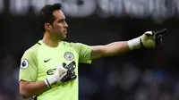 Claudio Bravo (AFP/Oli Scarff)