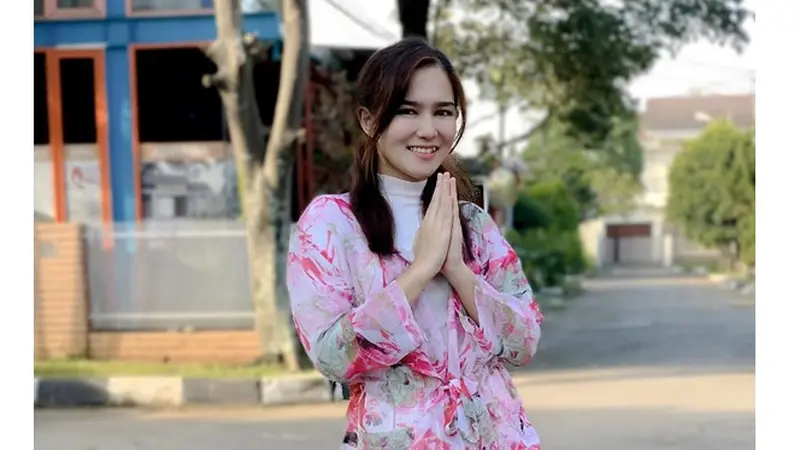 6 Potret Masayu Clara Pemeran Hits FTV Saat Berhijab, Buat Netizen Terkesima