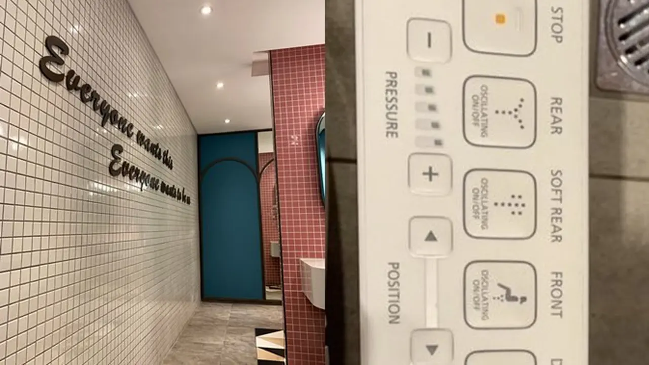 Keren, Toilet di Mall Ini Dilengkapi Fitur Canggih dan Instagramable