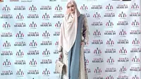 6 Model Gamis Simpel Inara Rusli, Anggun dan Modis untuk Tampilan Kekinian
