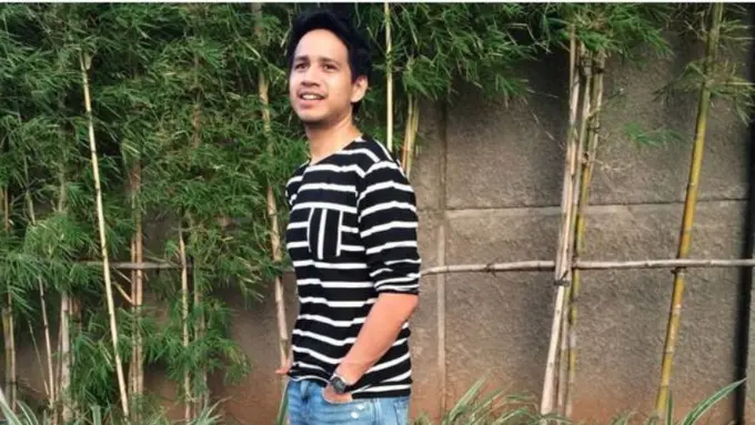 [Bintang] Jovial da Lopez