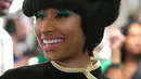 Nicki Minaj. Ketika orang-orang melihat ‘contouring’ pada make up pelantun ‘Super Bass’ ini, mereka akan mengira jika Nicki Minaj melakukan operasi hidung. Namun pada dasarnya struktur hidung Nicki memang sudah menonjol. (AFP/Bintang.com)