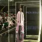 Berikut koleksi Imen Bousnina desainer dari Austria di Jakarta Modest Fashion Week. (Foto: Liputan6.com/ Herman Zakharia)