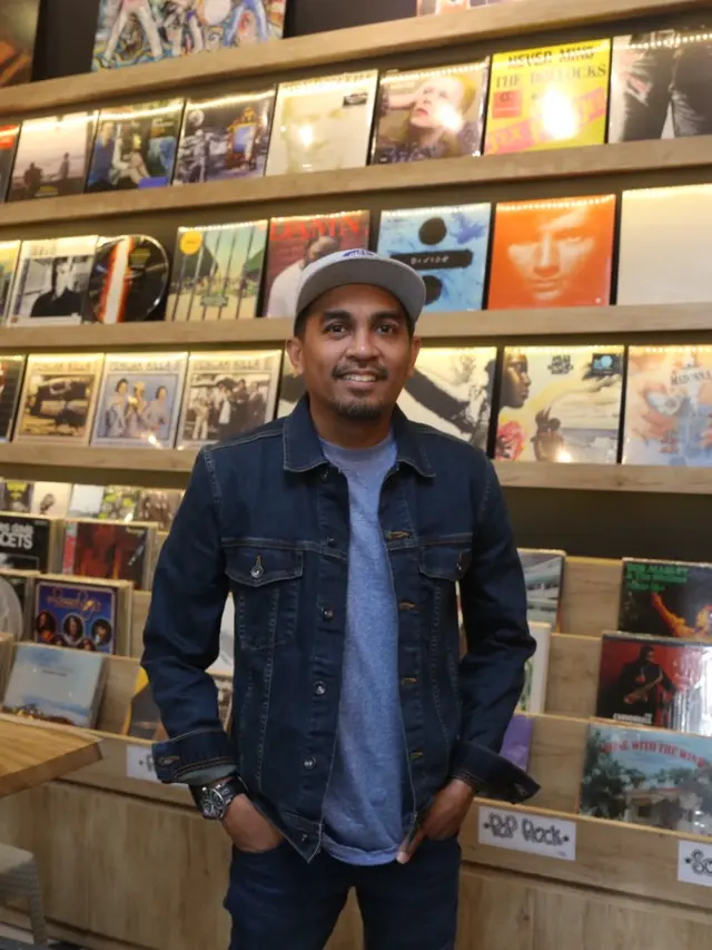 [Fimela] Glenn Fredly UU Permusikan