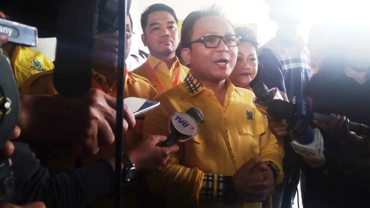Sekretaris DPD Golkar Basri Baco