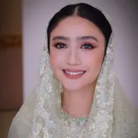 Febby Rastanty saat Pengajian Jelang Pernikahan. [@upanduvan]