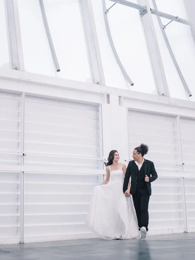 Baru Diposting, Ini 7 Prewedding Romantis Indah Permatasari dan Arie Kriting
