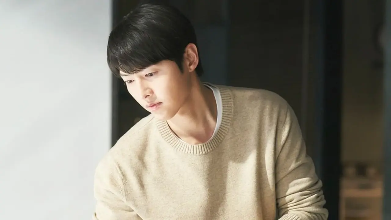 Song Joong Ki dalam Reborn Rich. (Instagram/ jtbcdrama)