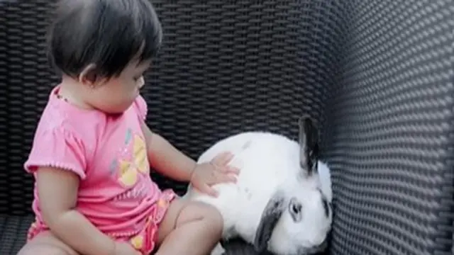 Krisdayanti dan keluarganya (Instagram/krisdayantilemos)