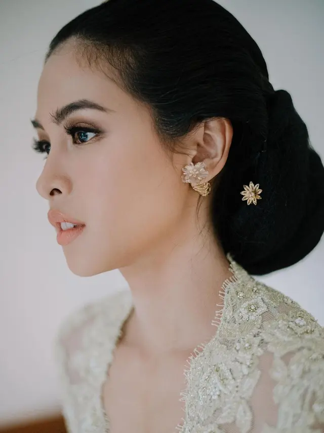 8 Potret Maudy Ayunda di Rangkaian Prosesi Jelang Pernikahan, Kental Adat Jawa