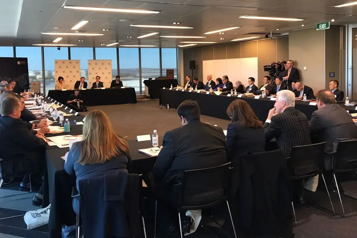 Andrew Forrest, Chairman Fortescue Metals Group dan Eddy Sariaatmadja, Founder & Chairman Emtek Group dalam diskusi panel Bali Process Government and Business Forum di Perth, Australia ( Reza Ramadhansyah/Liputan 6 SCTV)