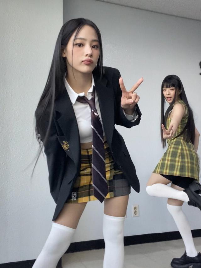 Minji - Hanni NewJeans