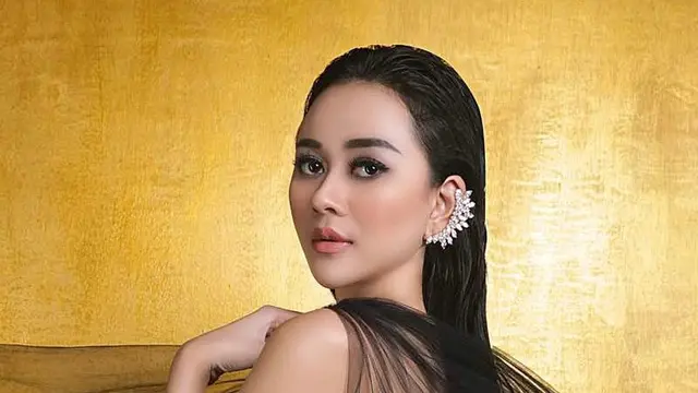 [Bintang] Aura Kasih