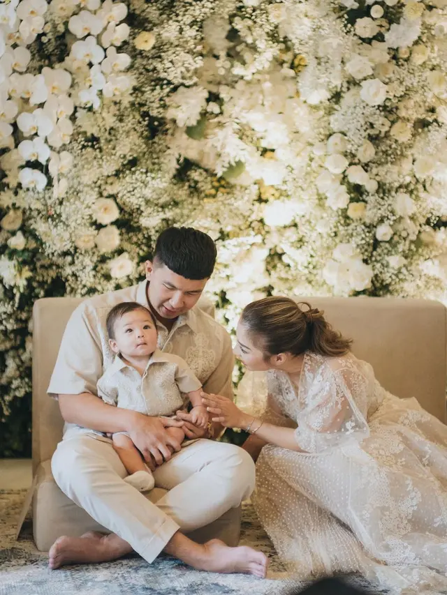 Nikita Willy bersama keluarga kecilnya (Instagram/nikitawillyofficial94)