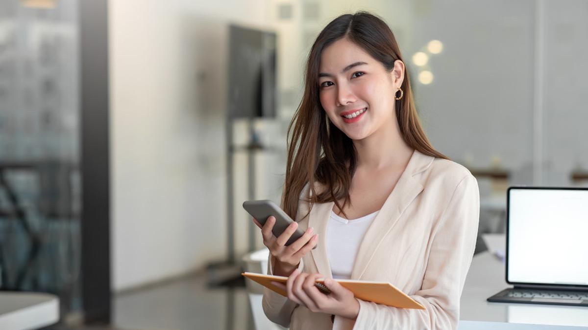 5 Zodiak yang Paling Rajin Bekerja Ini Tak Suka Bermalas-Malasan ...
