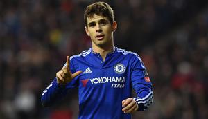 Oscar langsung menjadi playmaker andalan Chelsea sejak didatangkan pada 2012 silam dari Internacional. Namun, semenjak kedatangan Conte pada 2016 membuatnya tak lagi memiliki tempat di Stamford Bridge. Oscar kemudian dilepas ke Shanghai SIPG dan masih bertahan hingga saat ini. (AFP/Ben Stansall)