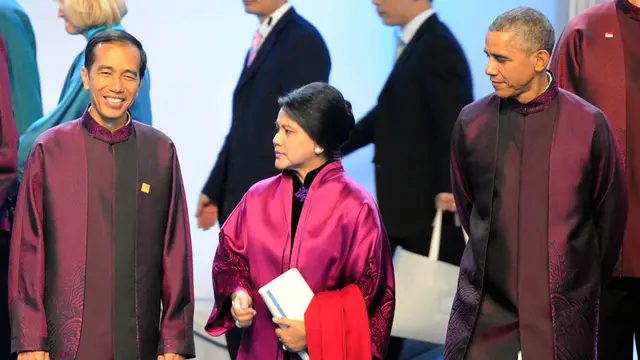 Gaya Jokowi Saat di Pertemuan APEC