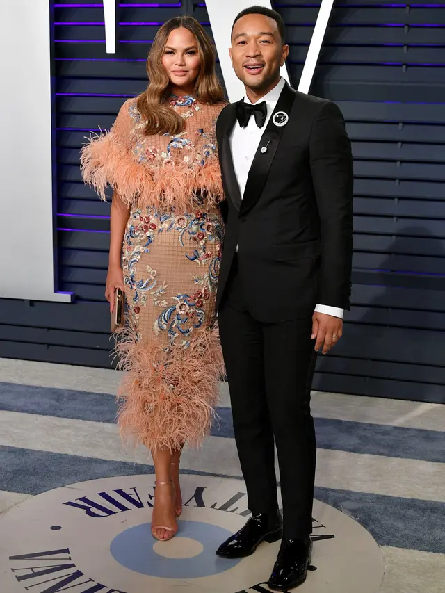 [Fimela] Chrissy Teigen dan John Legend