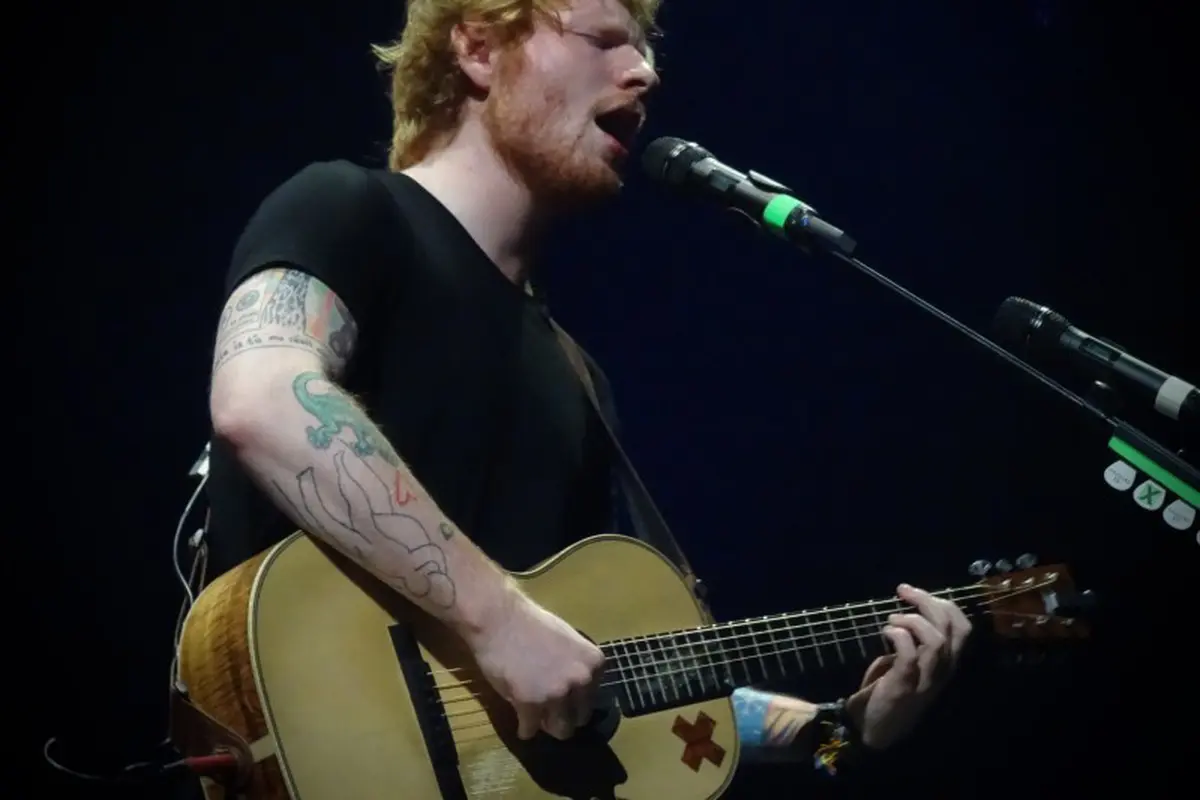 [Bintang] Ed Sheeran