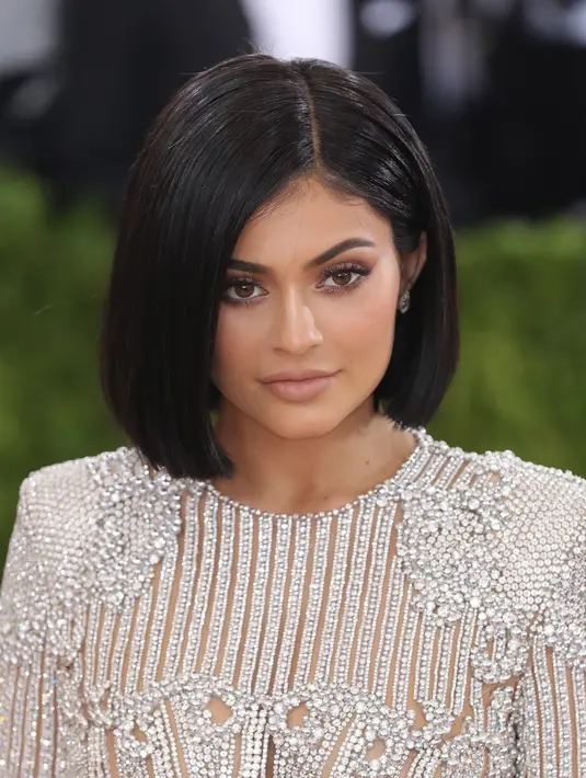 Meski diwarnai putus nyambung, Kylie Jenner melalui akun Snapchat-nya sering mengunggap foro kemesraanya bersama Tyga. (AFP/Bintang.com)
