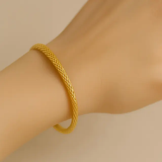 Gelang Pola Anyaman Halus