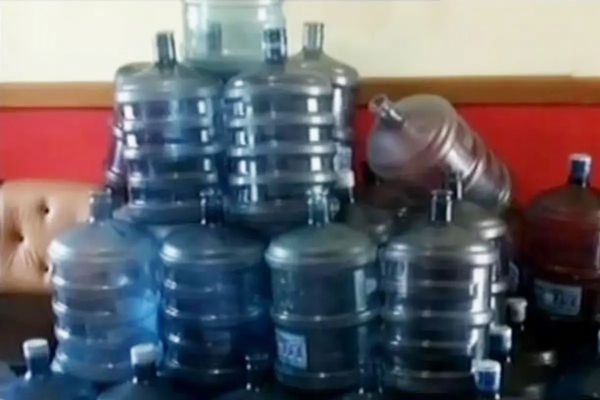Polisi Palangkarya Bekuk Pengendar Air Mineral Kemasan Oplosan