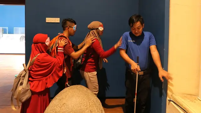 Blind Adventure Tawarkan Perjalanan Singkat Jadi Orang Buta Sehari