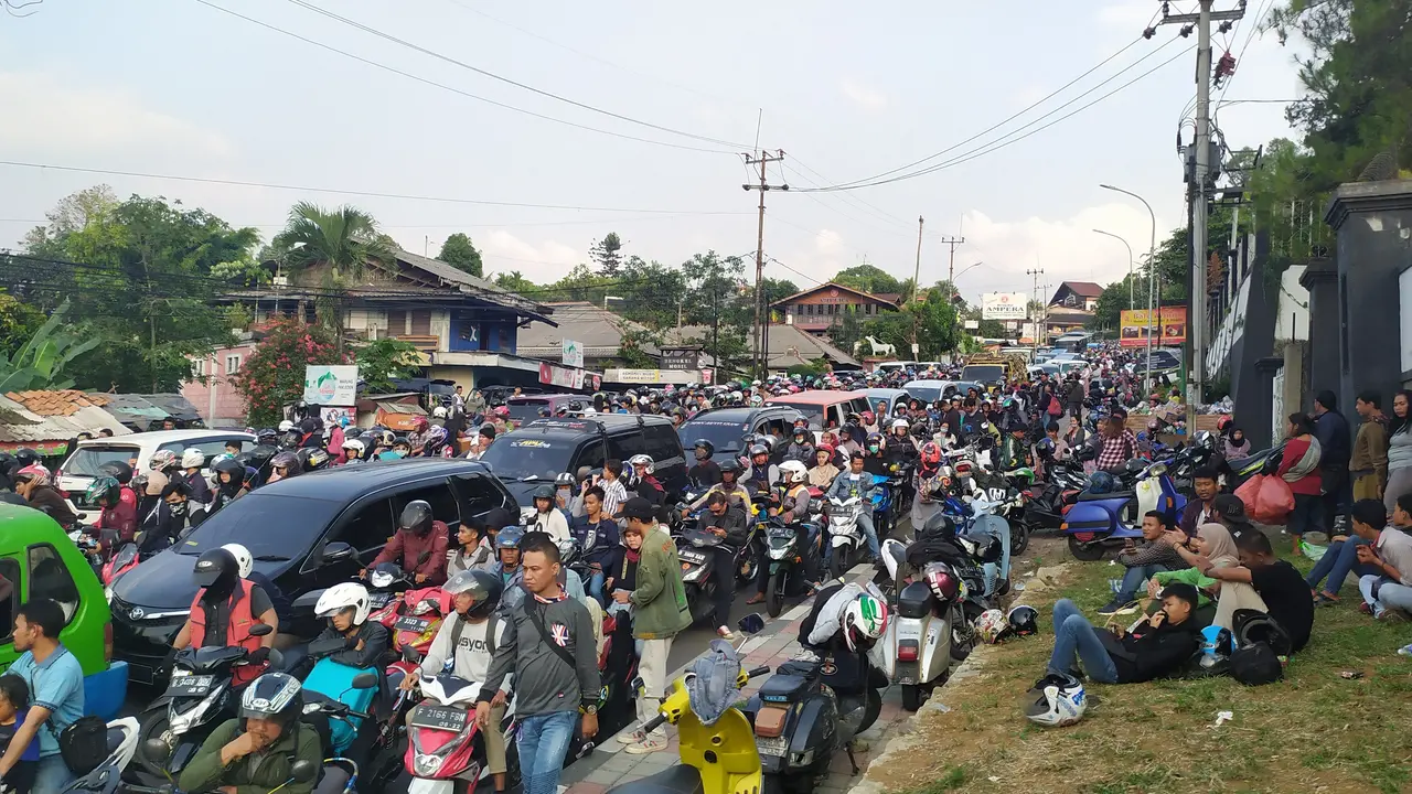 Puncak Bogor Macet Parah