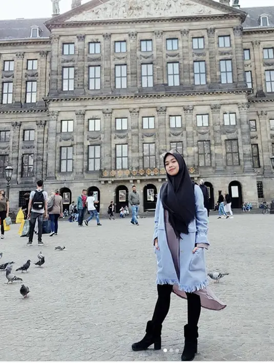 Setelah memerankan Ica di film Mars Met Venus, Ria juga sudah mulai bermain dalam film berikutnya. Salah satu filmnya kini sudah mulai syuting. Dan ada beberapa tawaran yang hingga kini masih dalam pertimbangan. (Instagram/riaricis1795)