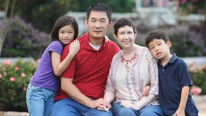 copyright by Lindsay Clark Hart / Via harttohartdigital.com