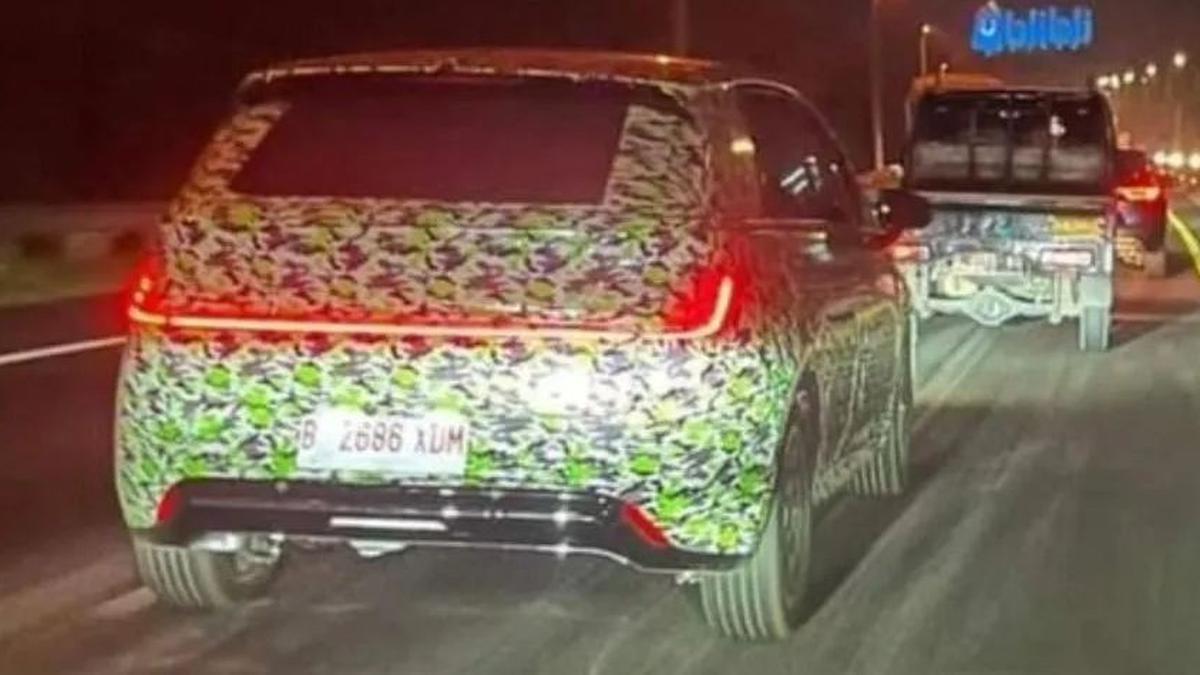 Wuling Cloud EV Kedapatan Uji Jalan di Indonesia