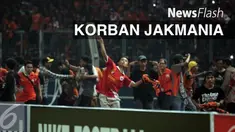 Pasca pengeroyokan oleh Jakmania, Brigadir Hanafi mau tidak mau harus menelan kenyataan pahit. Dokter menyatakan mata kiri anggota Brimob Polda Metro Jaya itu rusak.
