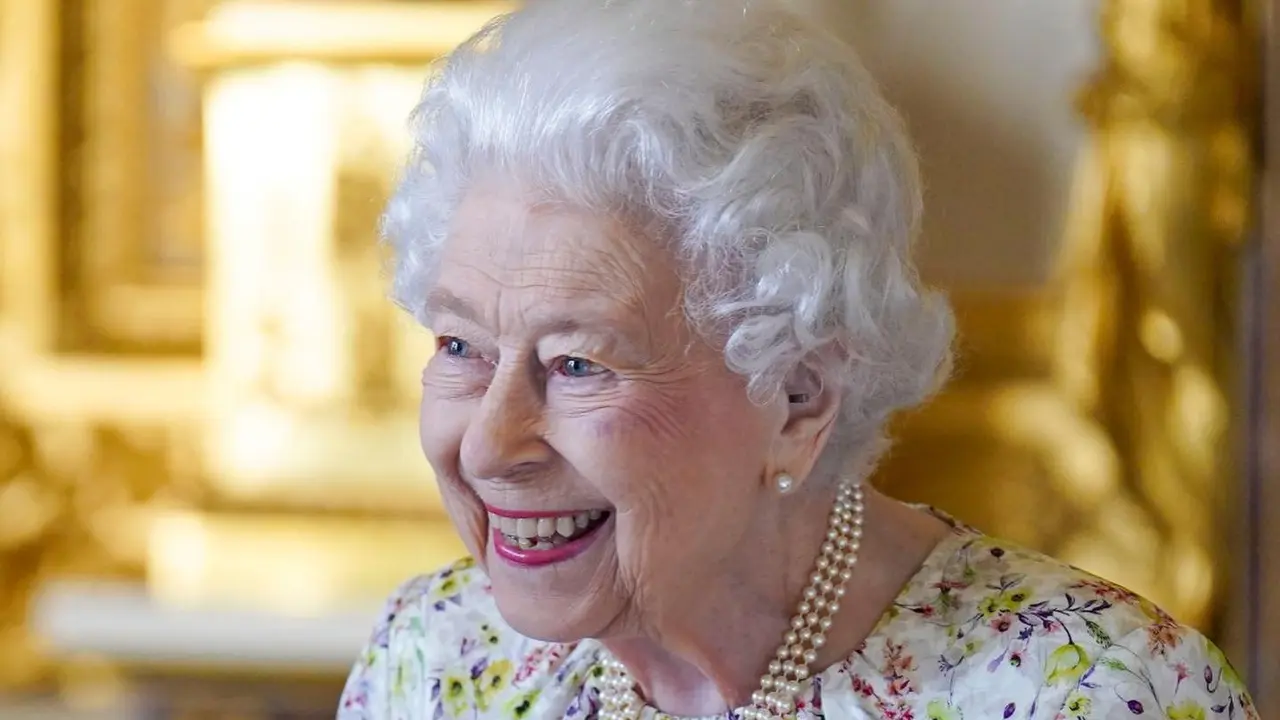 Ratu Elizabeth II