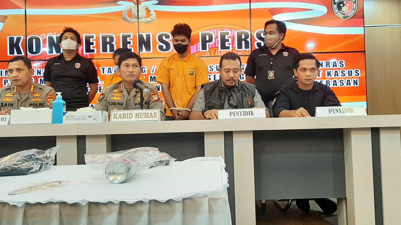 Pasang kekasih itu FR (21) dan DF (18) ditangkap Satreskrim Polres Metro Tangerang Kota dan Ditreskrimum Polda Metro Jaya.