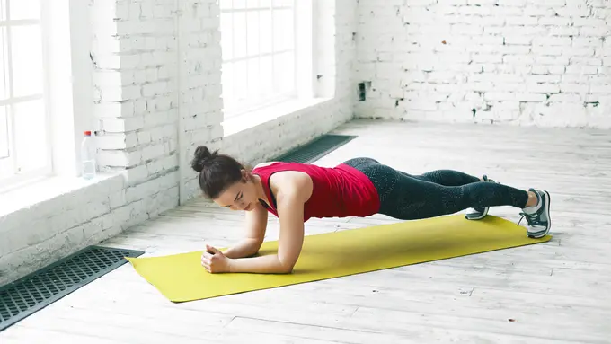 Push-Up 101: Kesalahan Umum yang Wajib Dihindari dan Langkah Tepat Melakukannya [Dok/freepik/com]