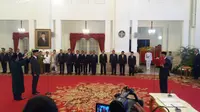 Presiden Joko Widodo atau Jokowi resmi melantik Agus Gumiwang Kartasasmita sebagai Menteri Sosial menggantikan Idrus Marham (Liputan6.com/Hanz)