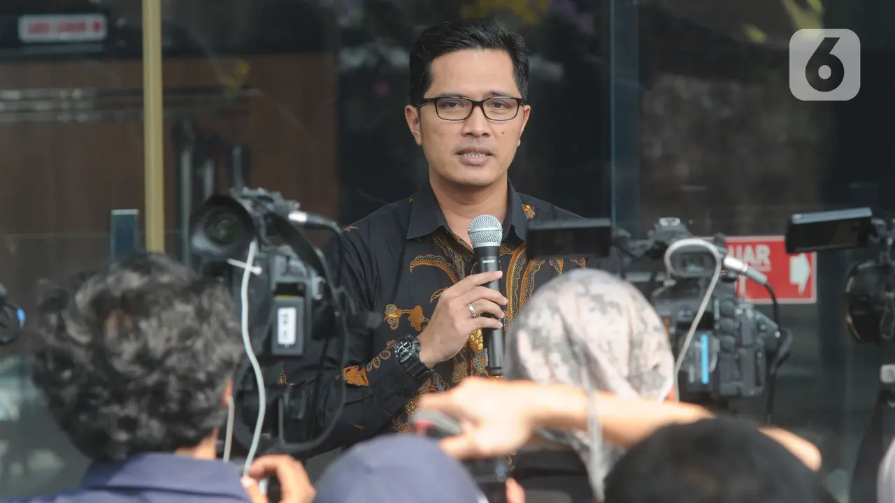 Febri Diansyah Lepas Jabatan Juru Bicara KPK