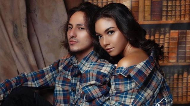 Sering Dijodohkan Ini 6 Potret Mesra Angela Gilsha Dan Dylan Carr Hot Liputan6 Com