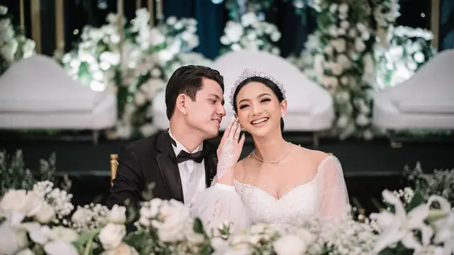 Rendi Jhon dan Glenca Chysara. (Foto: Instagram/glencachysaraofficial)