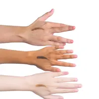 NAMA Micro-Tip Brow Definer. Foto: Document/NAMA Beauty.