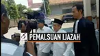 Pelawak Nurul Qomar menjalani sidang perdana kasus pemalsuan Surat Keterangan Lulus (SKL) S2 dan S3. Qomar didakwa memakai surat palsu tersebut untuk melamar menjadi Rektor Universitas Muhadi Setiabudi (Umus) Brebes.