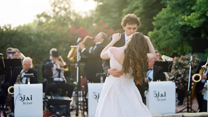 [Bintang] Seni Abis, di Pernikahan 3 Zodiak Ini Wajib Ada Musiknya!