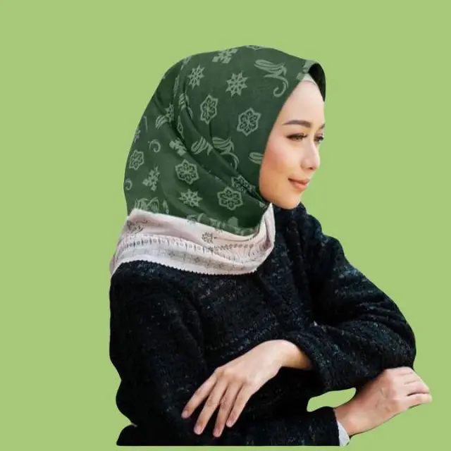 jilbab segi empat warna hijau