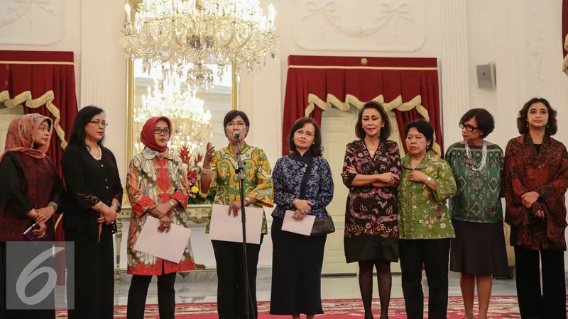 20150901-Jokowi Konferensi Pers usai terima tim Pansel KPK-Jakarta